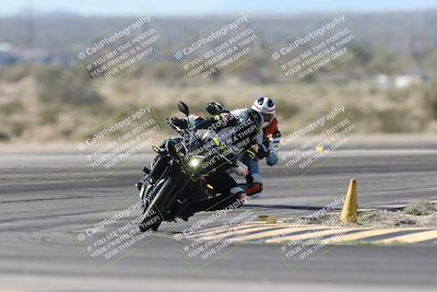 media/Jan-15-2026-Racers Edge (Thu) [[dfebeb70ab]]/3-B Group/Session 2 (Turn 11)/